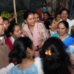 मुख्यमंत्री को अपने बीच पाकर उत्साहित हुए लोग, बच्चों से की बातचीत और जाना हालचाल…